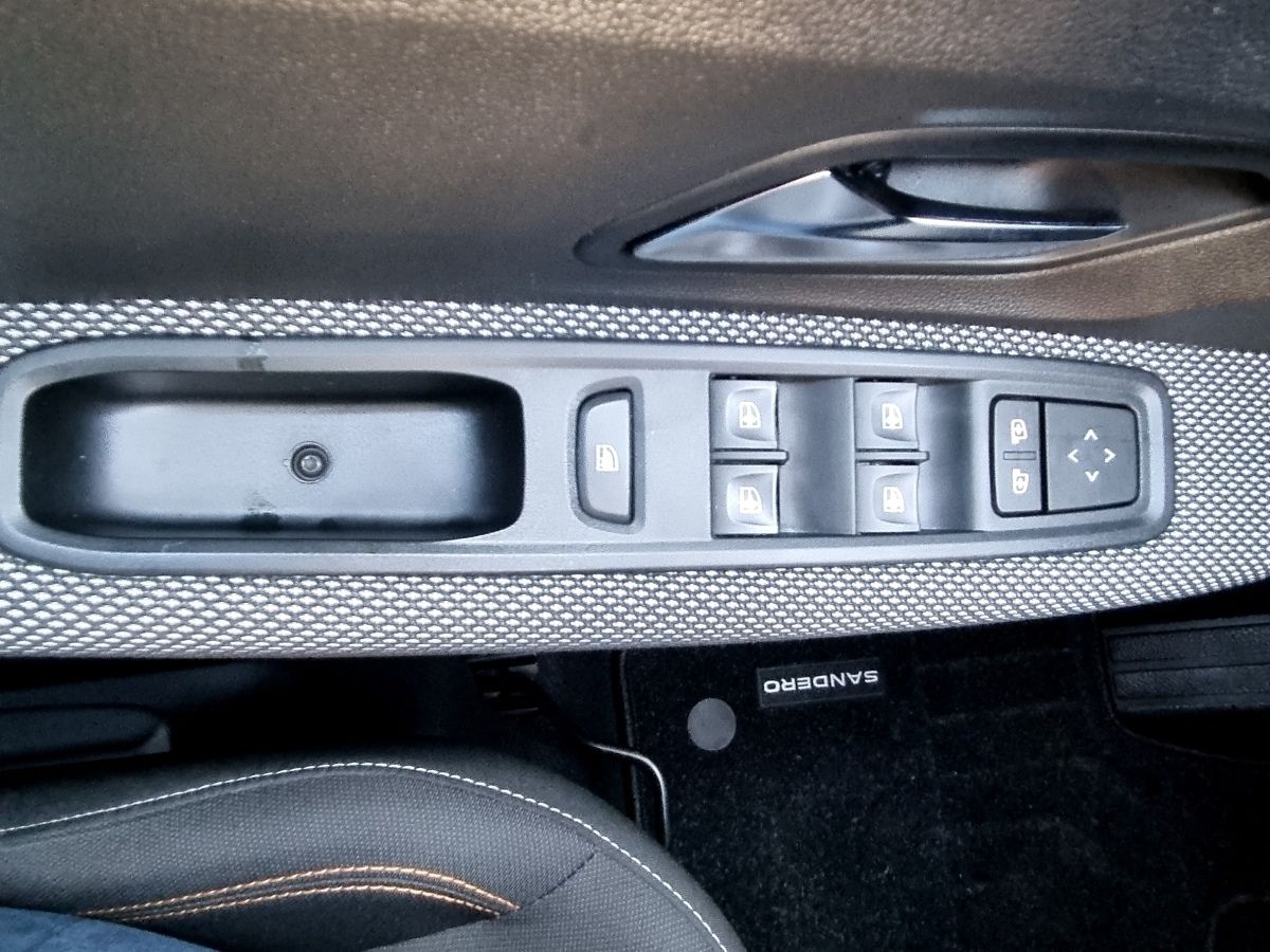 Fahrzeugabbildung Dacia Sandero Stepway Comfort TCE 100 ECO-G