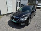 Skoda Octavia Combi Ambition* LPG* - Skoda Octavia aus 2012 mit Benzin-Antrieb: Kombi