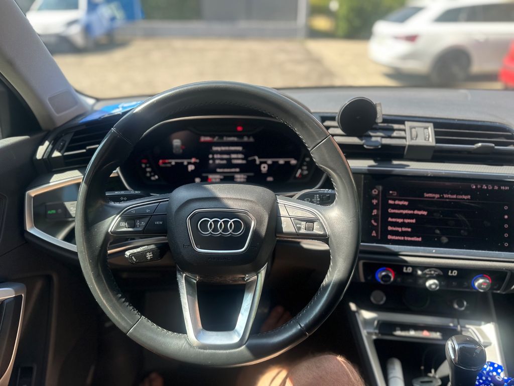 Image of Audi Q3