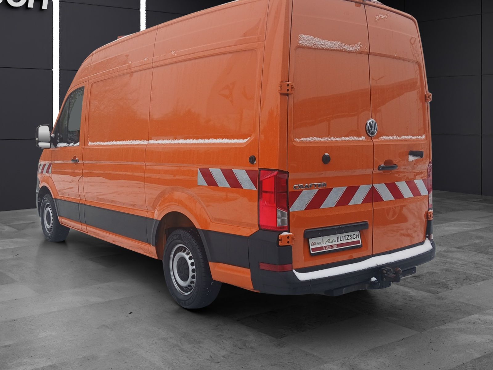 Fahrzeugabbildung Volkswagen Crafter Kasten 35 MR HD AHK Klima RFK