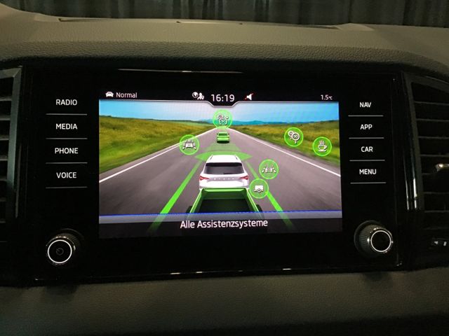 Fahrzeugabbildung Skoda Karoq Sportline 1.5TSI AHK/ACC/Matrix/Standheizu