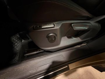 Volkswagen Tiguan - 10