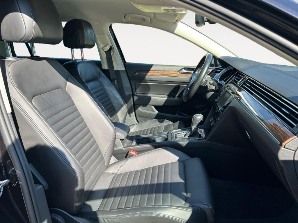Fahrzeugabbildung Volkswagen Passat Alltrack 2.0 TDI SCR 4Motion DSG (BMT)