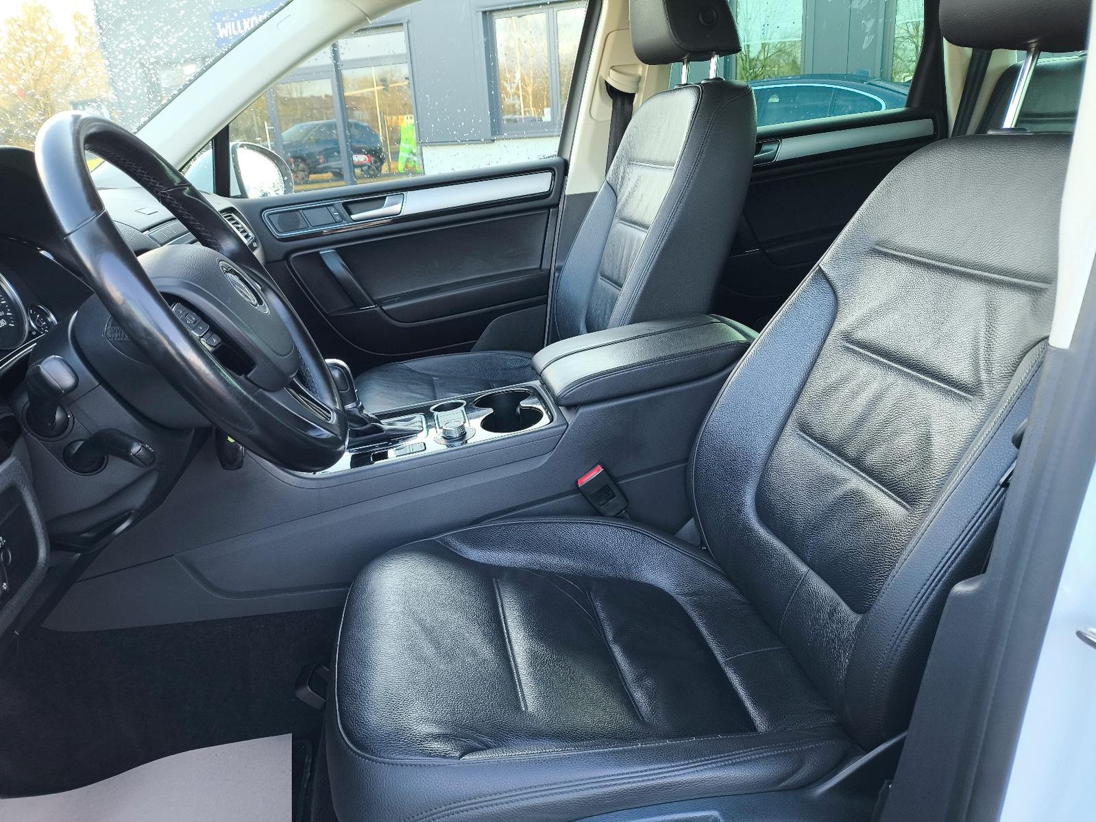 Volkswagen Touareg V6 TDI 4Motion,LEDER,NAVI,SITZHEIZUNG