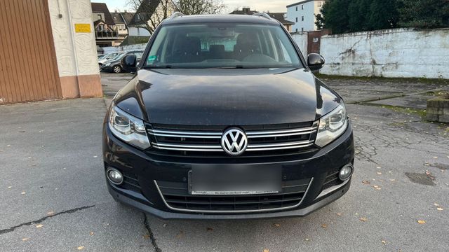 Volkswagen VW TIGUAN 2 LITER DIESEL KLIMA PANORAMA SI...