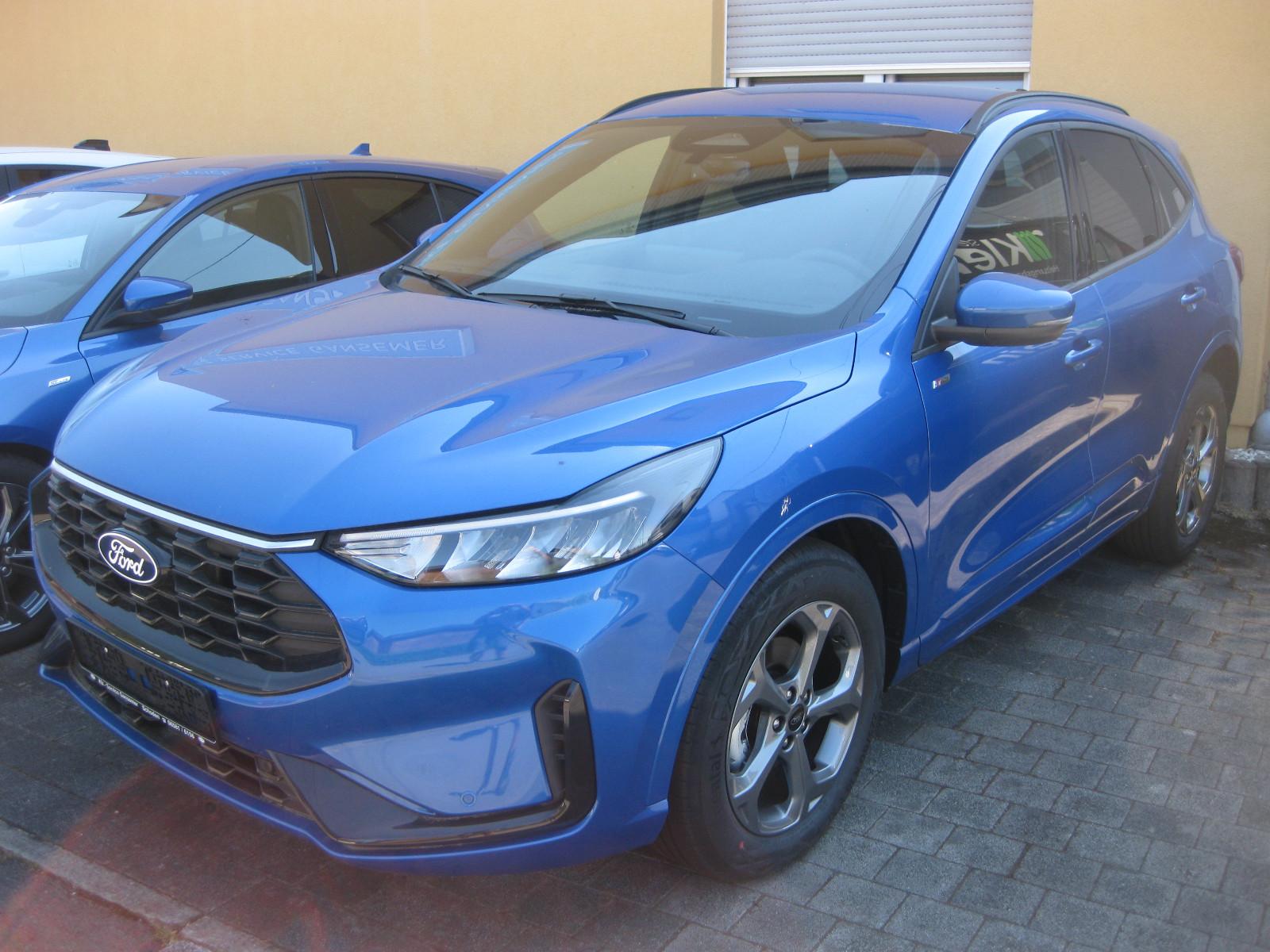 Ford Kuga 2,5 FHEV ST-Line 4X4, AHK
