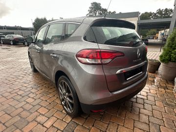 Renault Scenic - 8