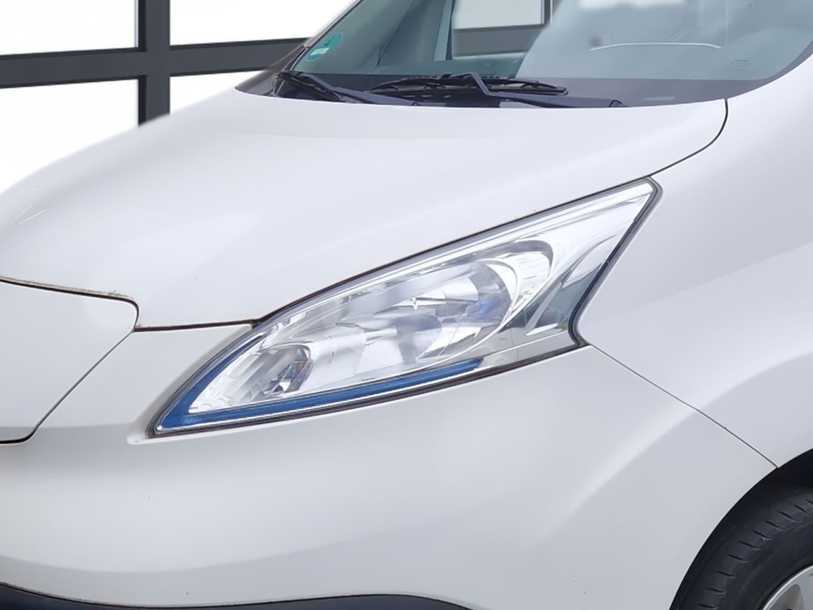 Fahrzeugabbildung Nissan e-NV200 Kasten Comfort Verglasung 40 kw/h *Inves