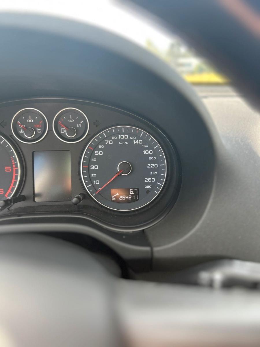 Audi A3 2011 — photo 12