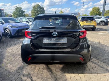 Toyota Yaris - 4