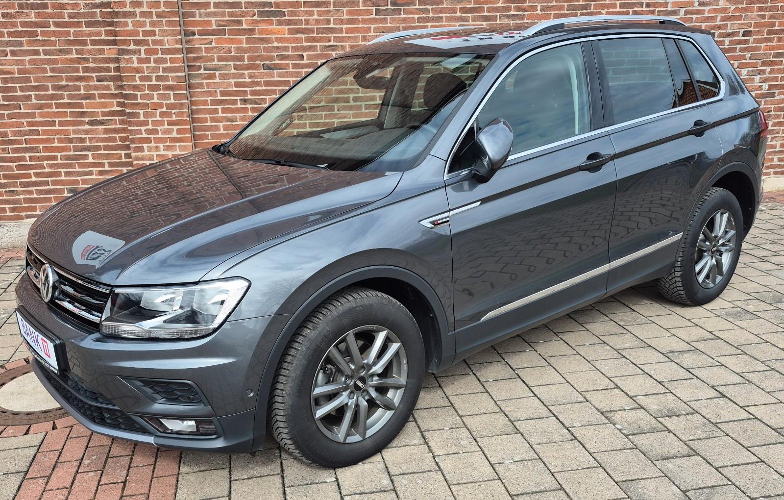 Volkswagen Tiguan Comfortl. 4Motion Schiebedach/Massage/AHK
