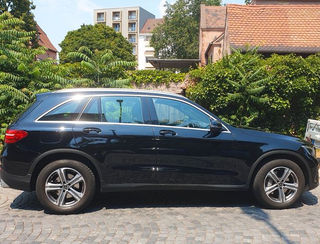 MERCEDES-BENZ GLC 220 d 4MATIC Autom. -