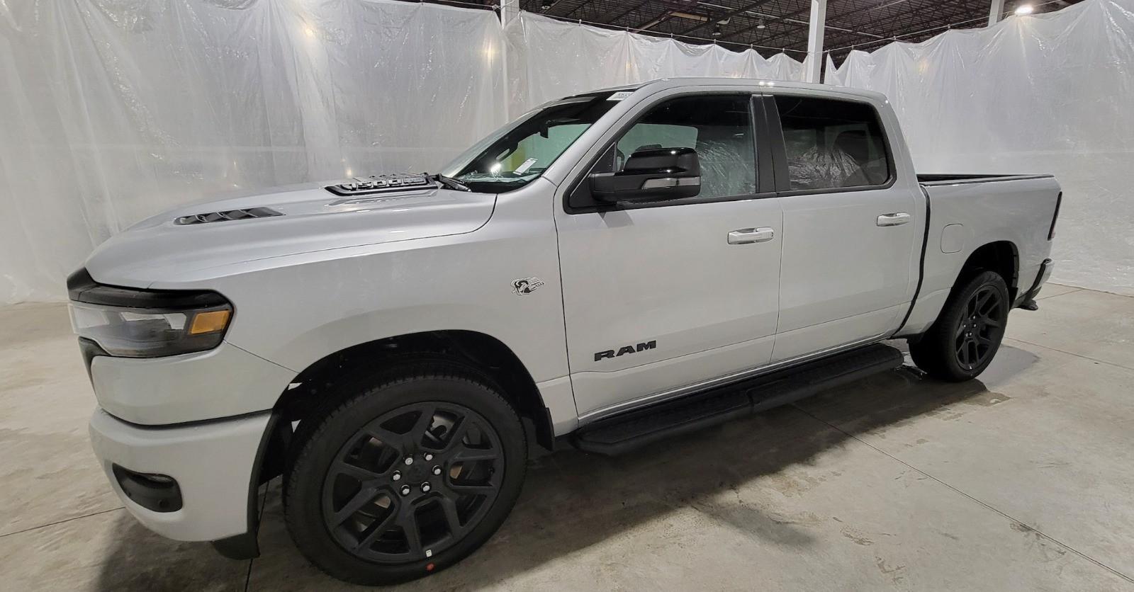 Dodge RAM Sport 5,7L HEMI T1: 68.000 EURO