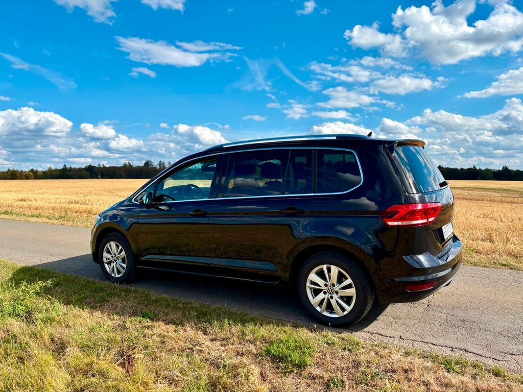 Image of Volkswagen Touran