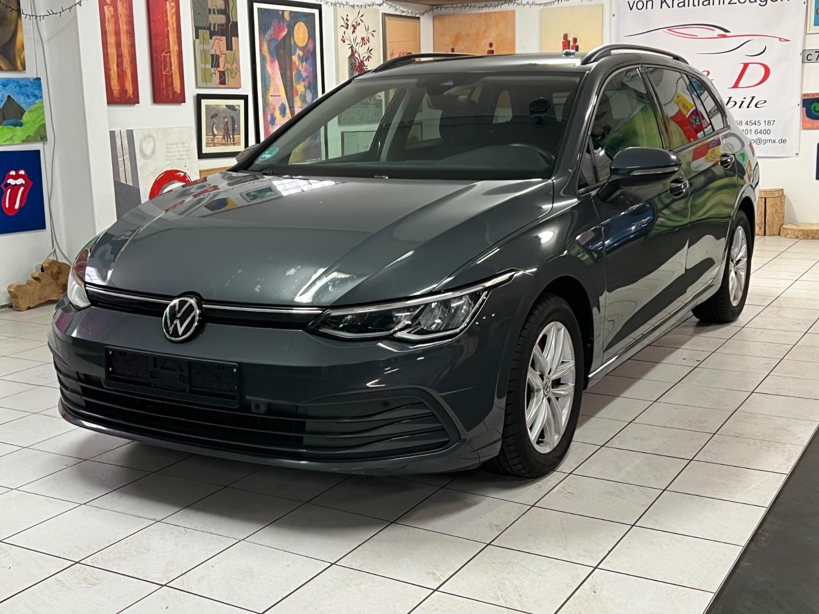 Volkswagen Golf VIII Variant Life