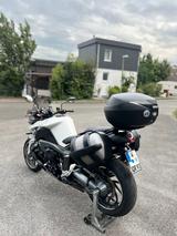 BMW K1300R - BMW R 1300