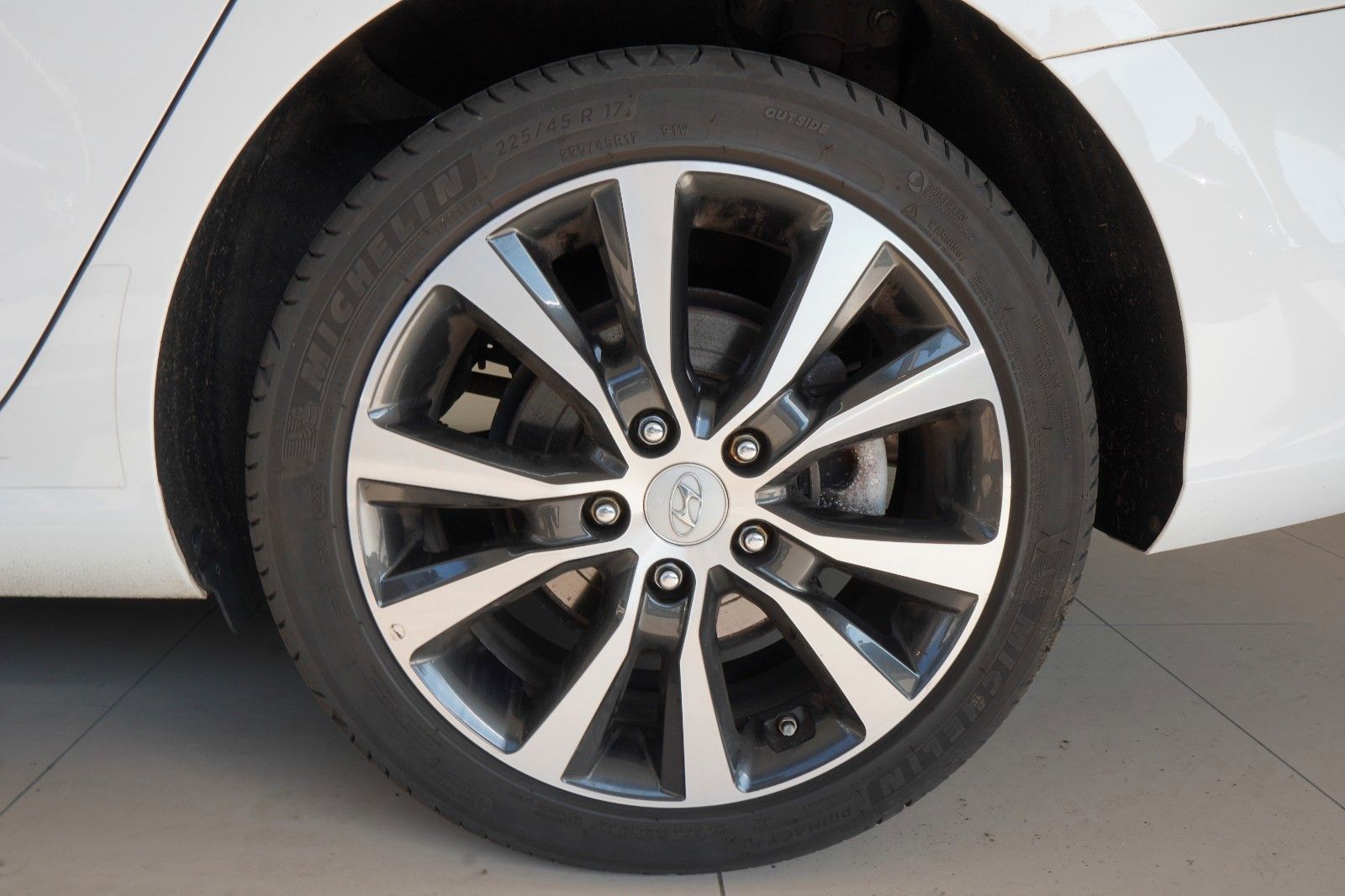 Fahrzeugabbildung Hyundai i30 cw Family *Shz*8-fach*HU Neu*