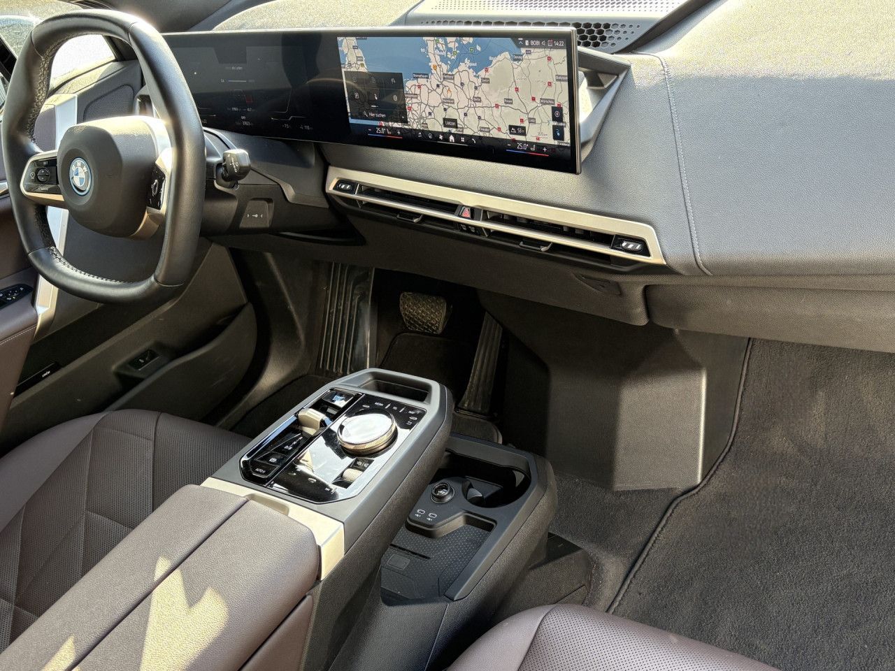 BMW iX - Bild 11