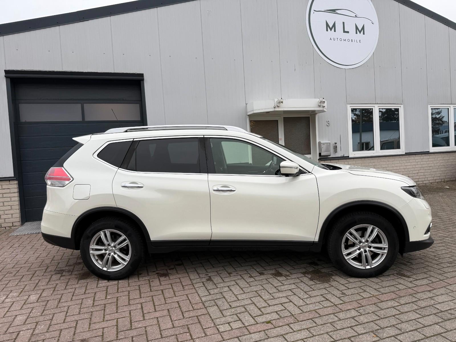 Nissan X-Trail Acenta Automatik Navi Kamera Panorama AH