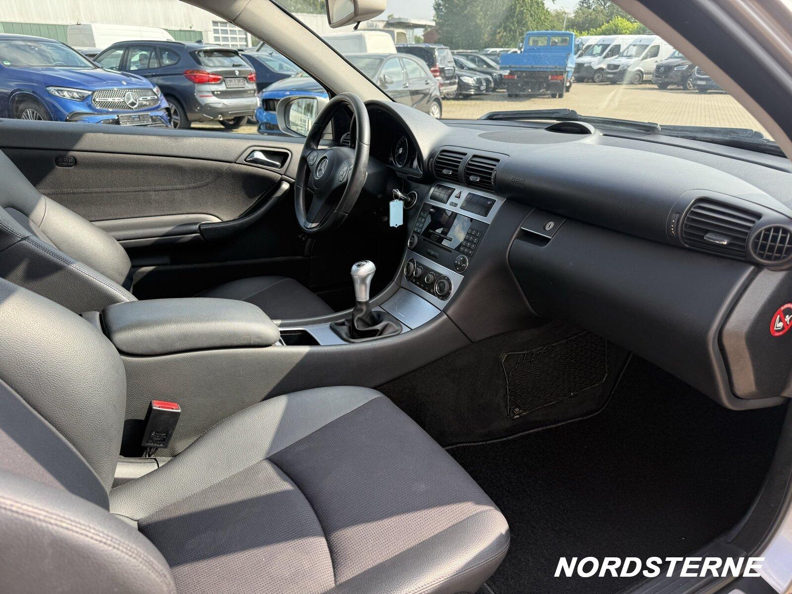 Mercedes-Benz CLC 220 CDI Sportcoupé Pano.-Dach/Klima/Sitzhzg.