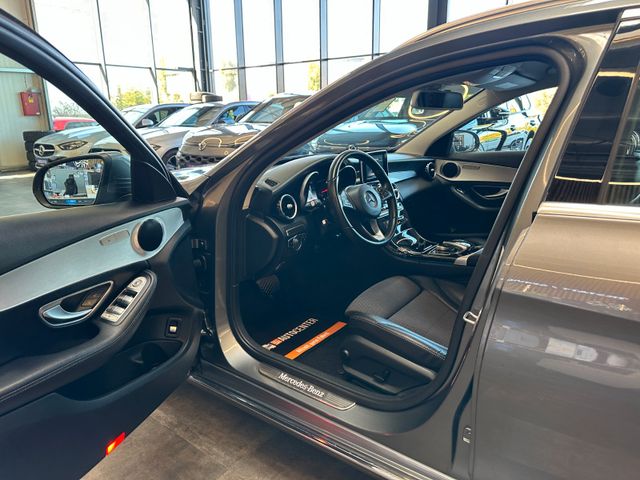 Mercedes-Benz C 180 *2-ZONEN*TEMPO*NAVI*LED*TOTWINKEL*PDC*