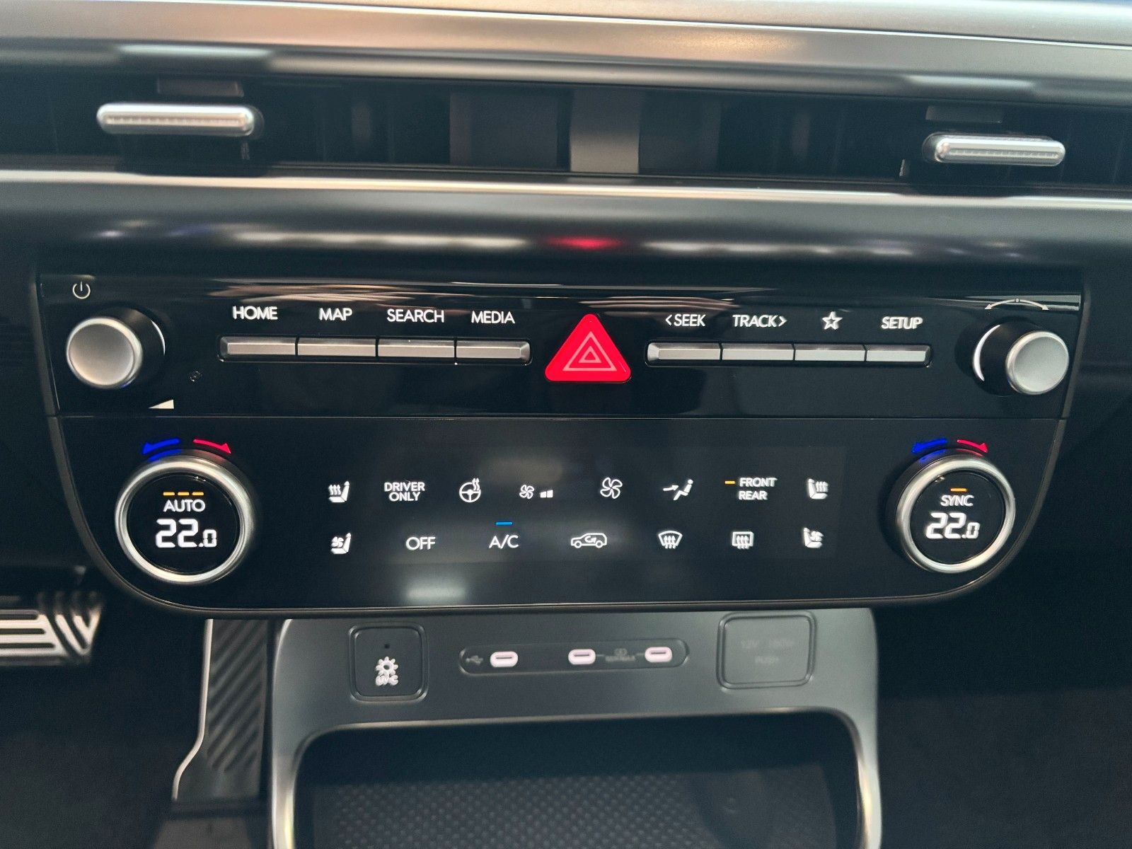 Fahrzeugabbildung Hyundai Ioniq 9 Elektro 7-Sitzer W Uniq 360,HUD,Kamera