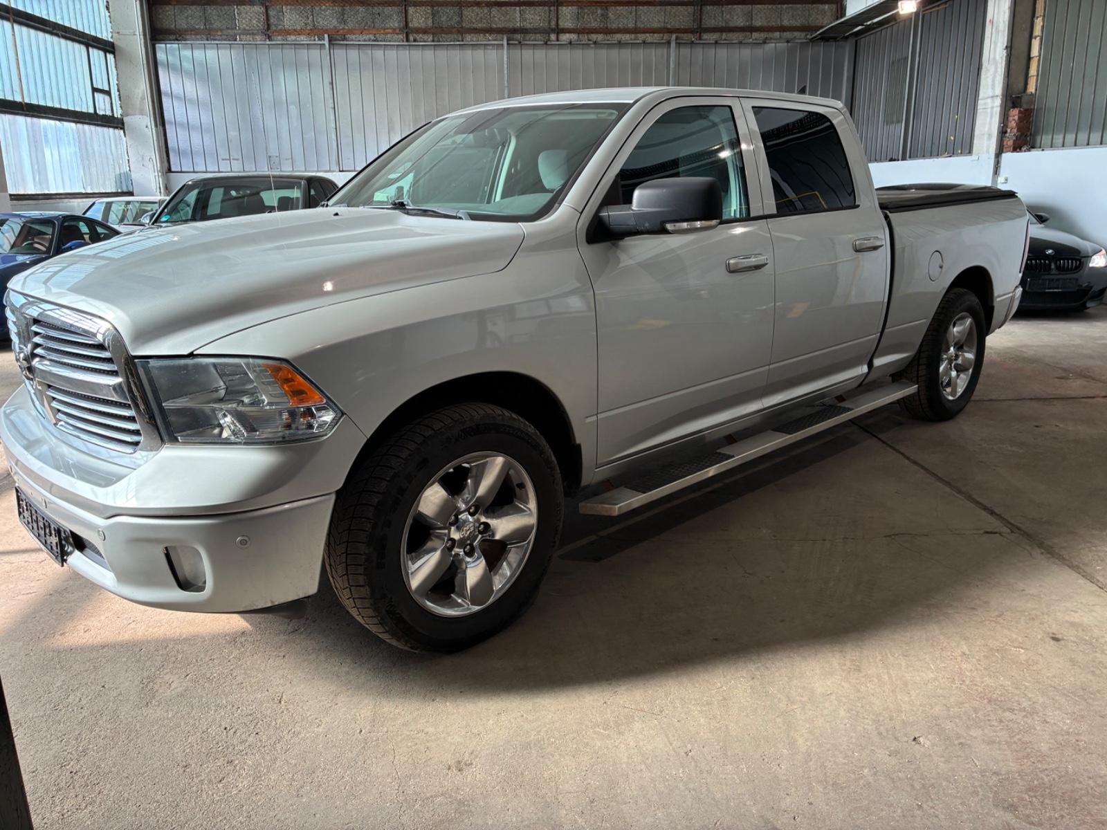 Dodge RAM 1500 5,7 V8 Crew Cap Long Bed*Ahk*Tüv 12/26