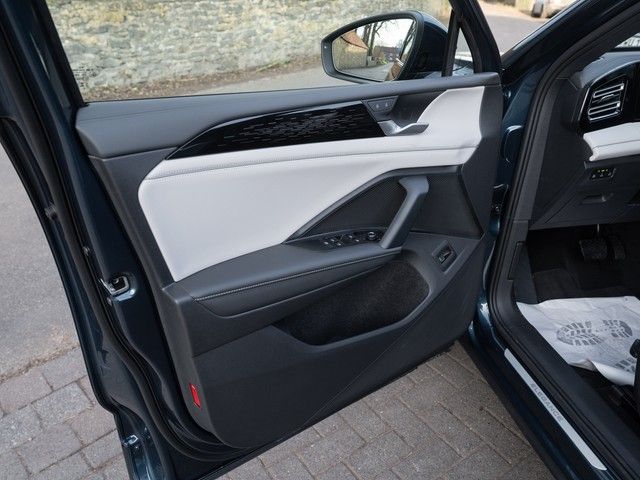 Tiguan Elegance TDI DSG Design-Paket-Dark