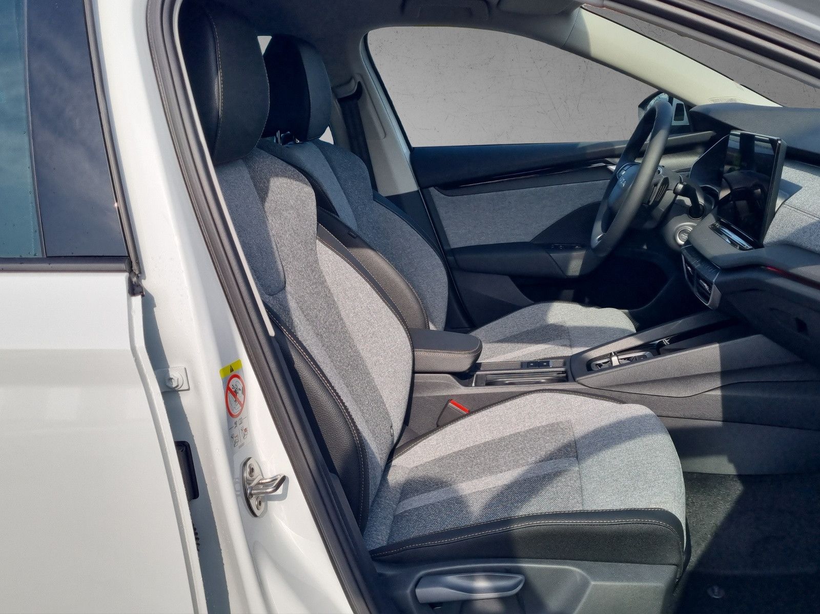 Fahrzeugabbildung SKODA Octavia Combi Balance 2,0TDI AHK Kamera