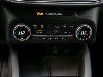 Ford Kuga 2.5 Hybrid Titanium X Stauassistent Kamera