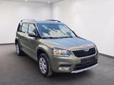 Skoda YETI ACTIVE TEMPOMAT KLIMA AHK 8xBEREIFT PDC - Skoda Yeti: Grün