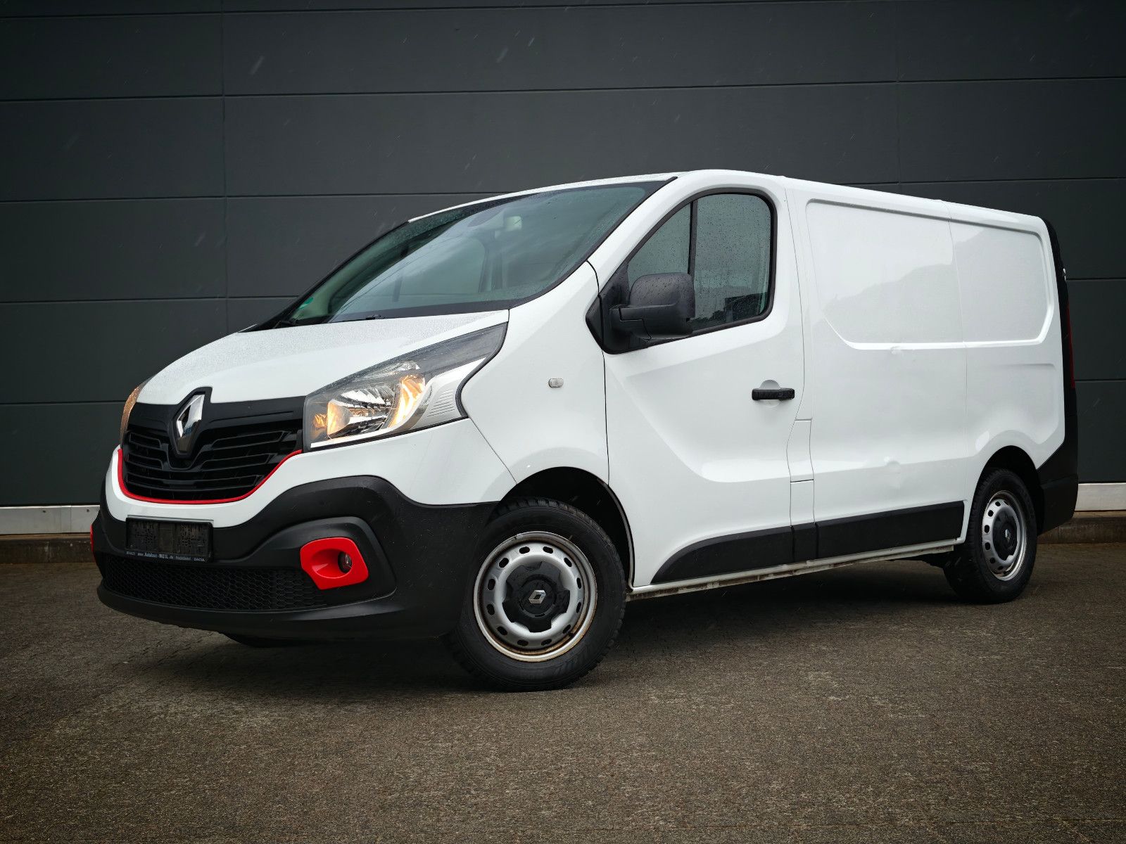 Renault Renault Trafic Kasten L1H1 2,7t Sortimo 1.Hand