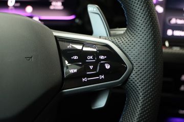 Volkswagen Golf VIII Lim. R 20 Years 4M Leder Pano