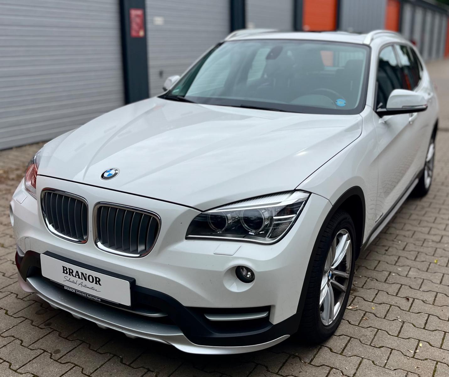 BMW X1 18 d xDrive X-Line*Navi*PANO*Bi-Xenon*Sitzh.