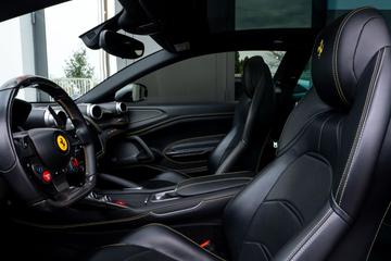 صورة مصغرة 31 لـ 2017 Ferrari GTC4LUSSO