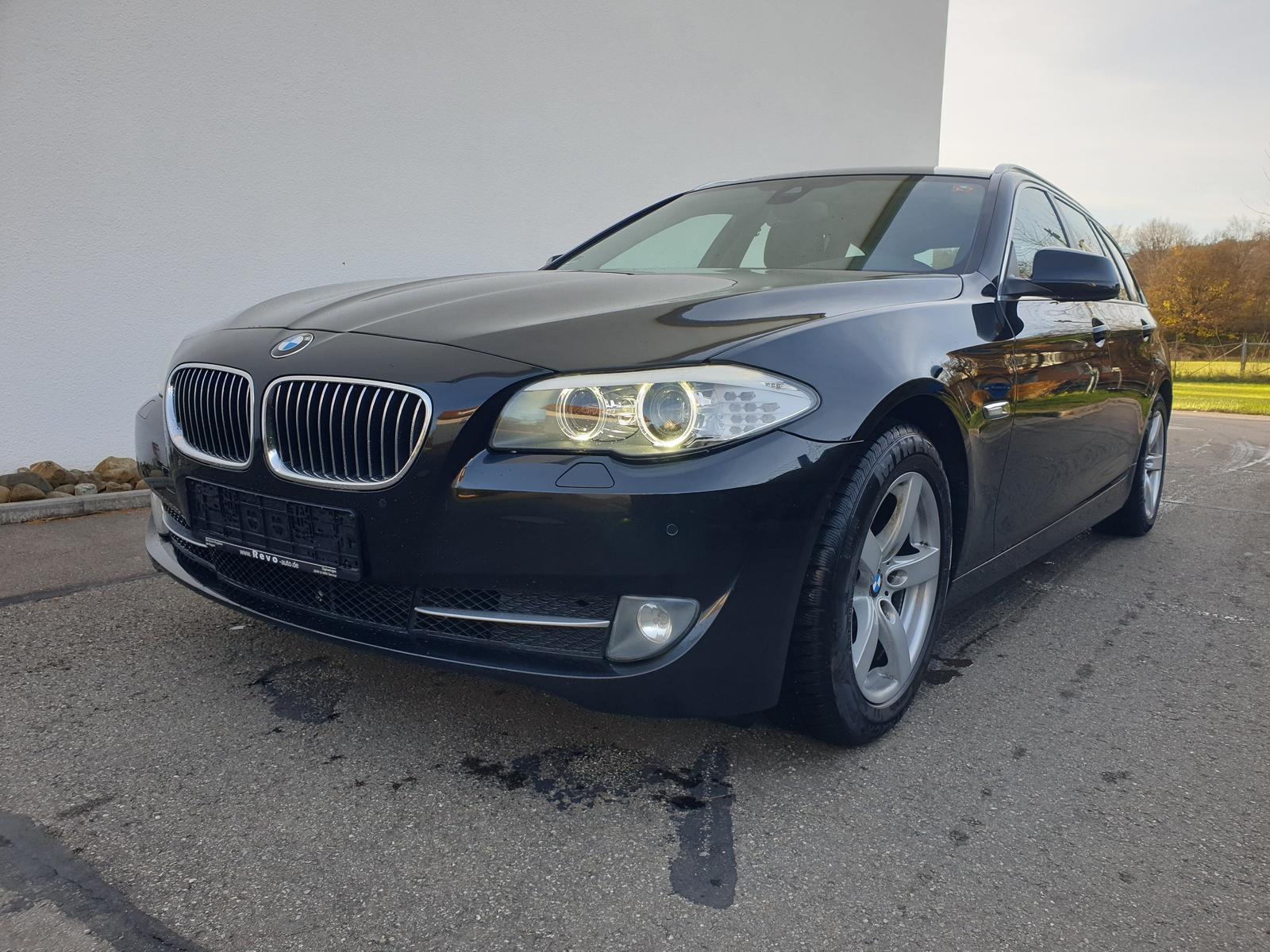 BMW 520d Touring Aut AHK Händler/Export Xenon Navi U