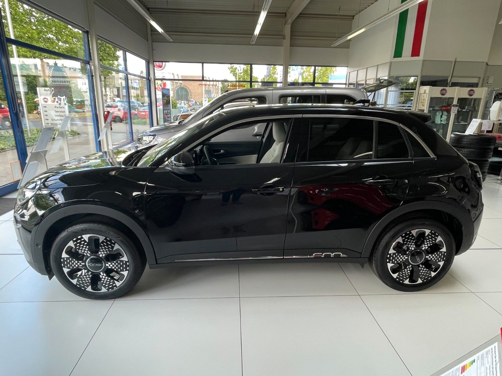 Fiat 600e LaPrima 54 kWh, LED, NAVI,KAMERA imagem 2