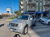 Nissan Pathfinder 2.5 td 4x4 manuale - silberne Nissan Pathfinder