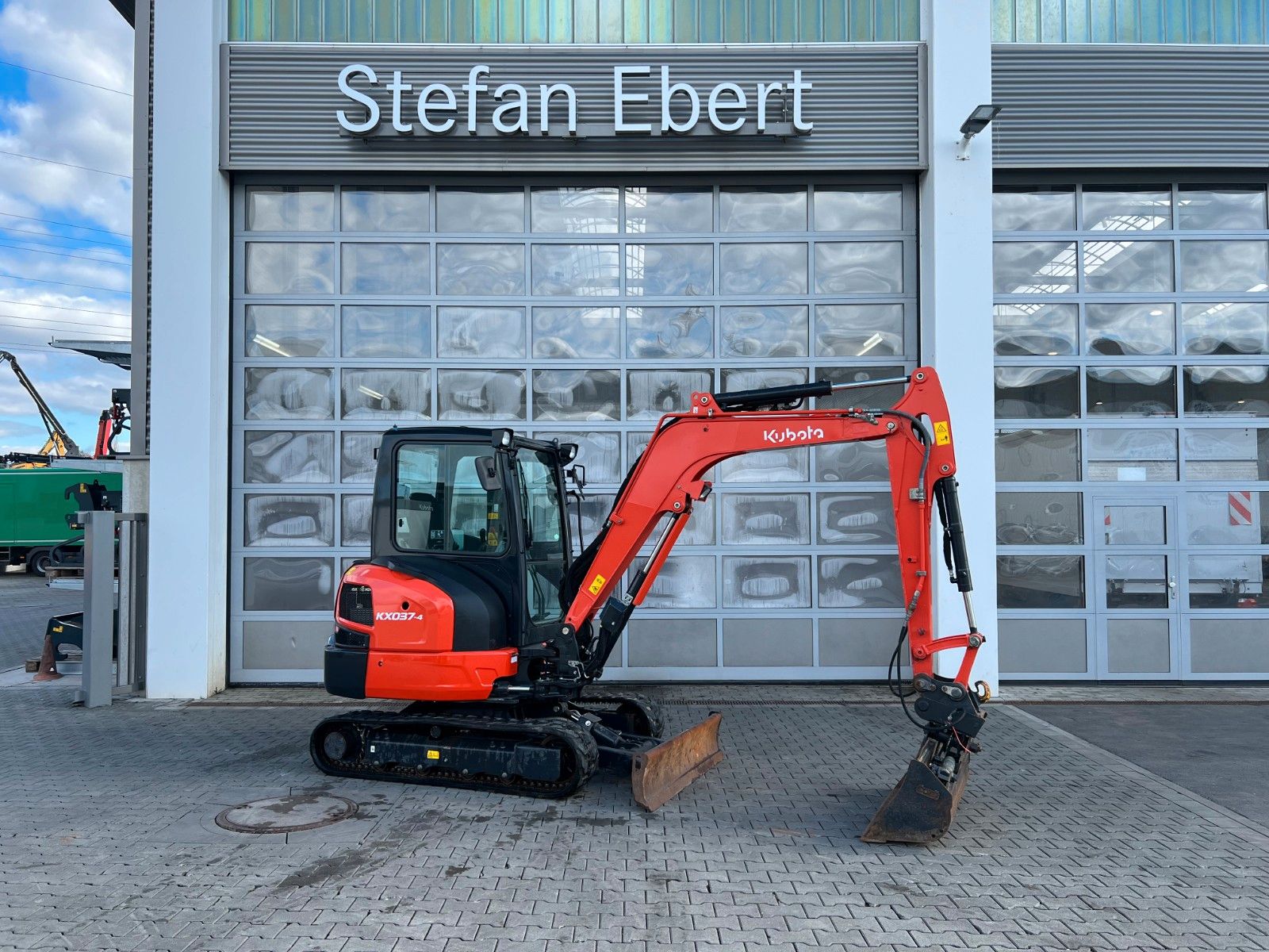 Fahrzeugabbildung Kubota KX 037-4 / nur 531h! / 2024 / hydr. Grabenräumer