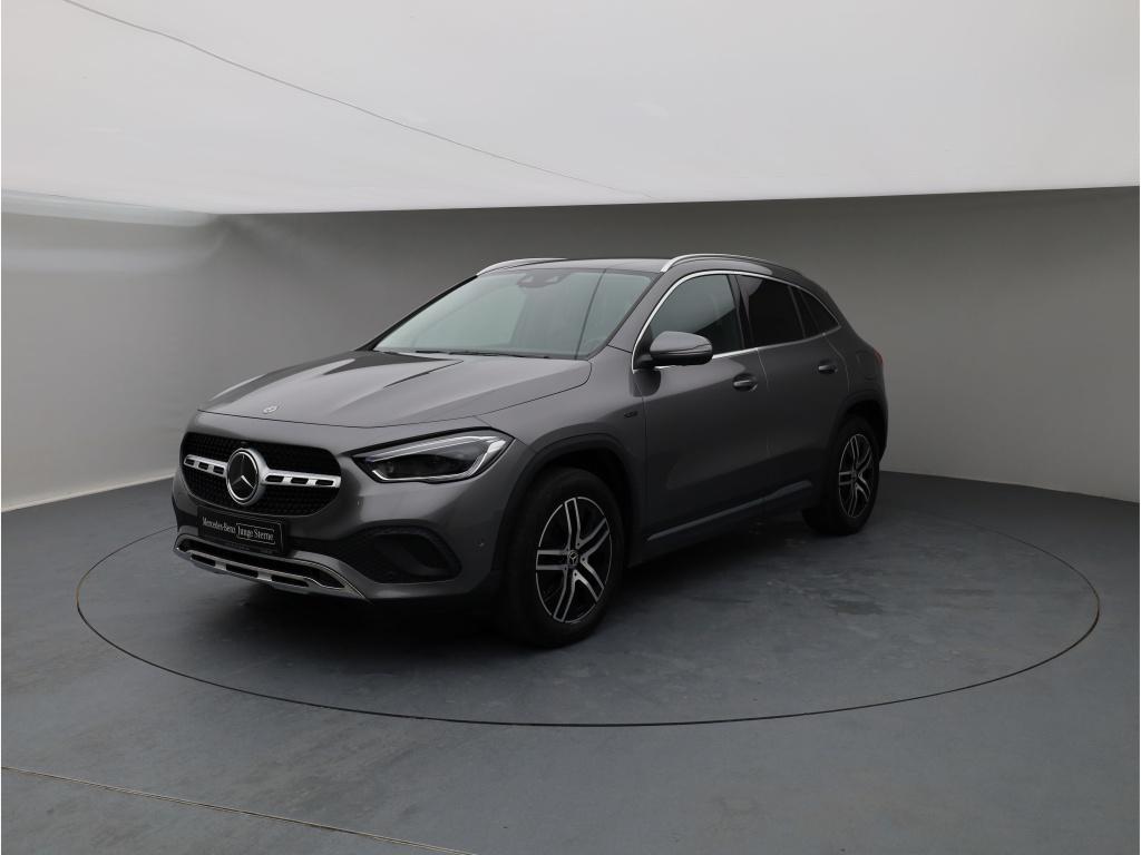 Mercedes-Benz GLA 250 e Progressive Distr+Multibeam 360Kam Mem