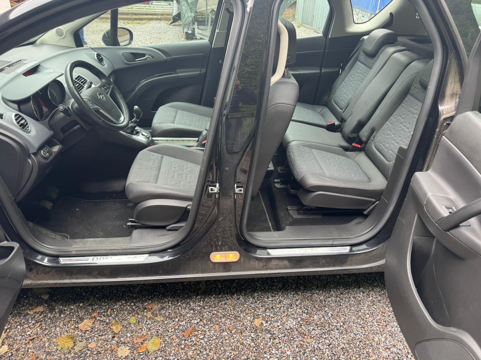 Opel Meriva 2010 — engine 140 HP (103kW)