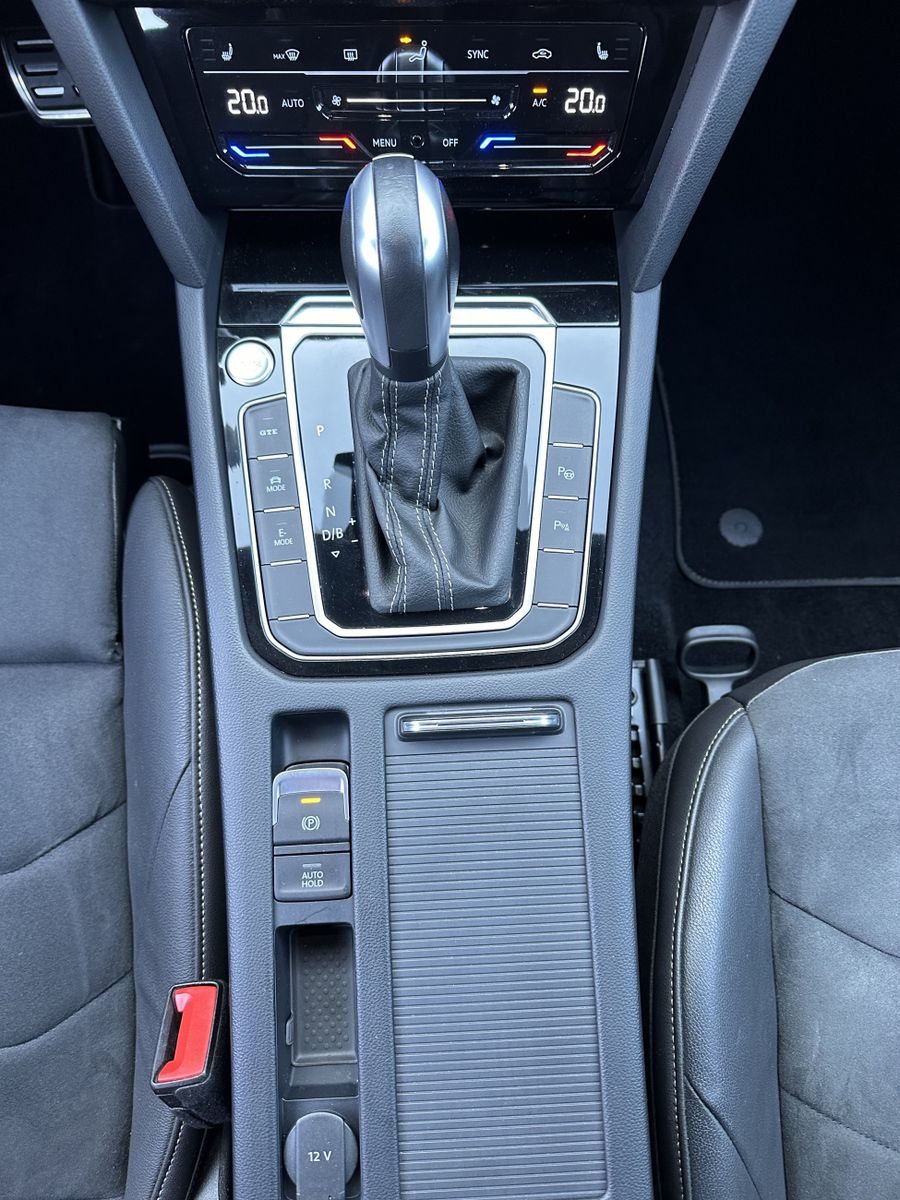 Fahrzeugabbildung Volkswagen Arteon SB 1.4 eHybrid R-Line NAV+LED+KAMERA+18ZO