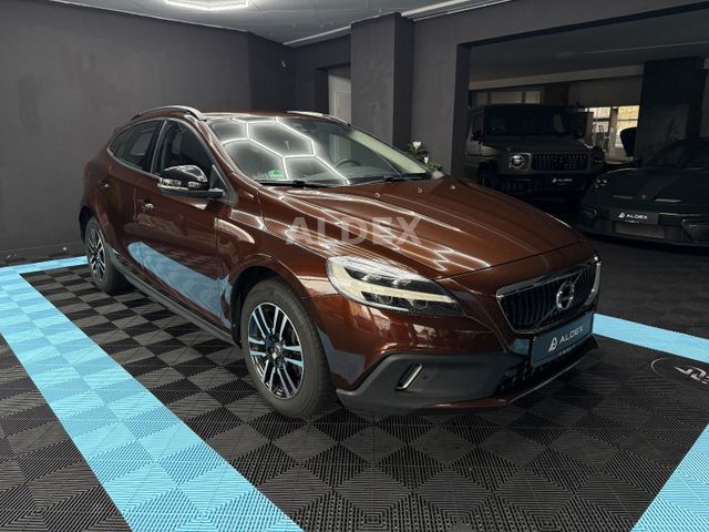 VOLVO V40 CC