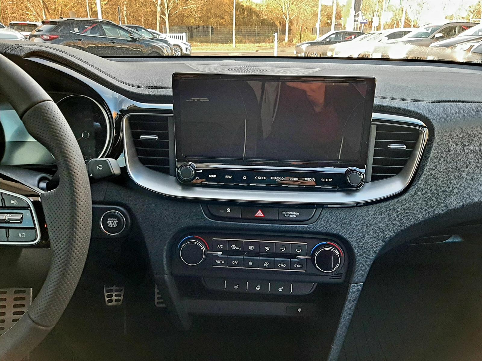 Kia Proceed 1.5T MT GTL LED DAB NAVI MJ25