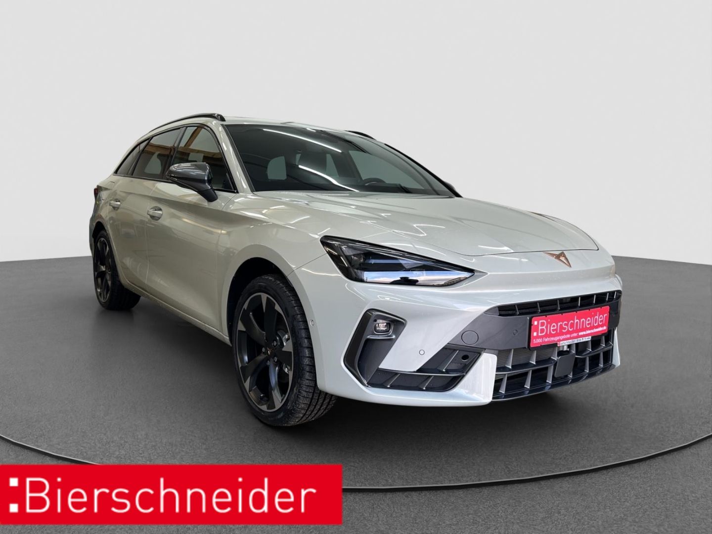 Cupra Leon Sportstourer 1.5 eTSI DSG PANO ACC RFK MATR imagem 3