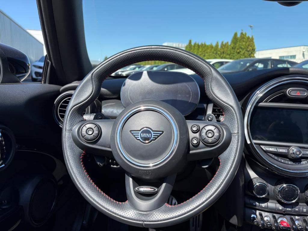MINI Cooper S Cabrio A el. Verdeck Navi DigitCockpit 