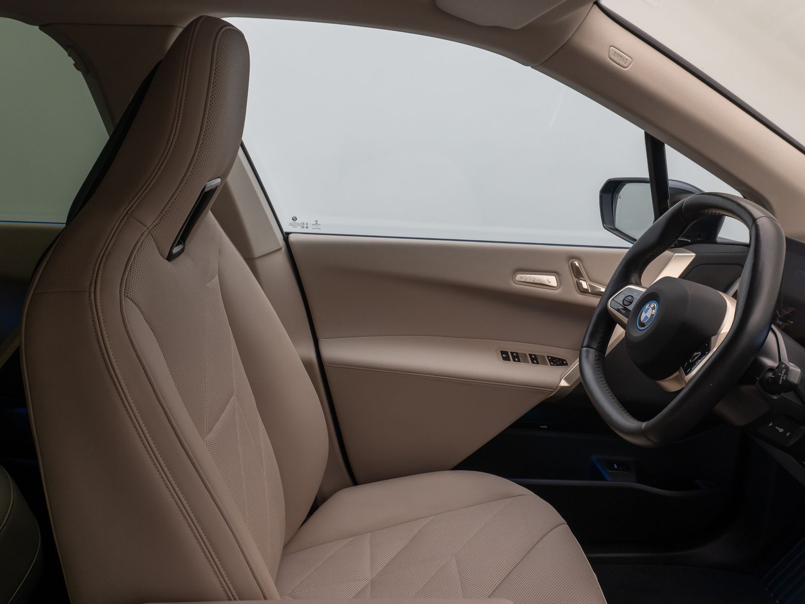 Fahrzeugabbildung BMW iX xD40 Laser 360° H/K DAB SoftCl ACC AHK 21Zoll