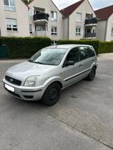 Ford Fusion 1,4 16V + + - Ford Fusion in Essen