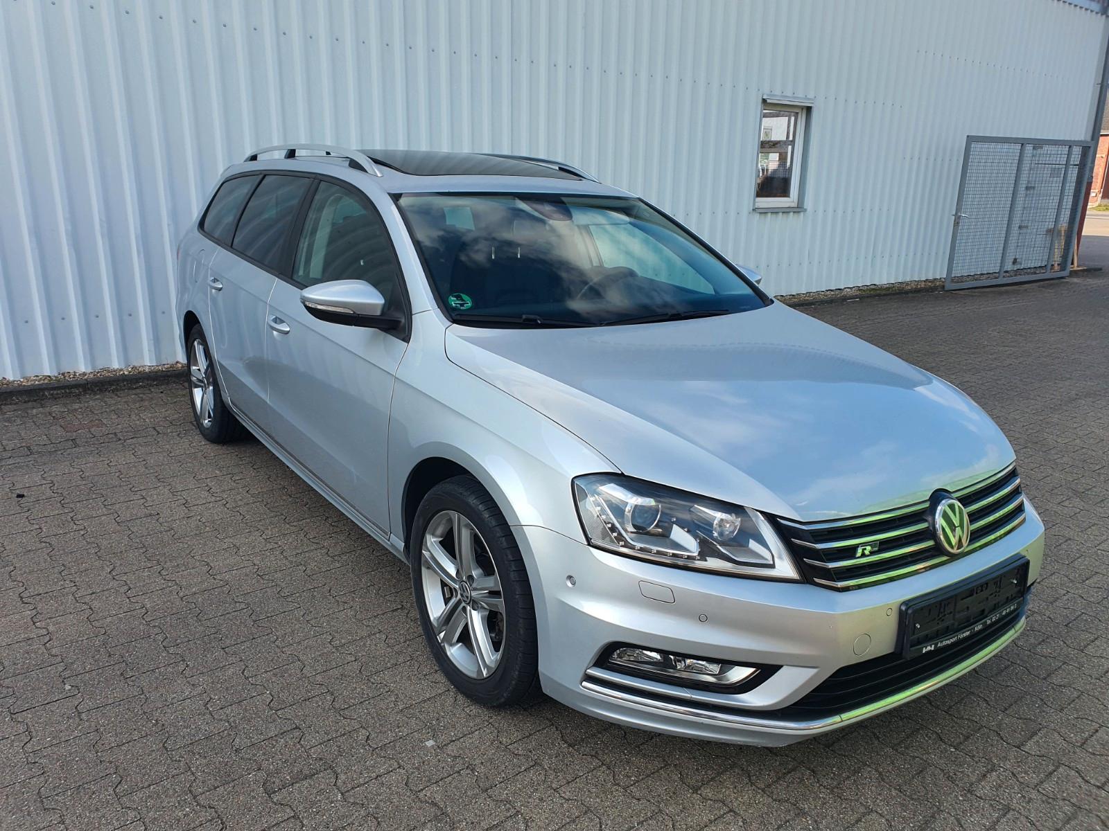 Volkswagen Passat Variant R-Line-DSG-Leder-Panorama dach.