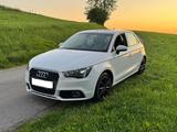 Audi A1 Sportback TFSI 85 PS Schaltgetr. SHZ,Navi,PDC - Audi A1: Weiß